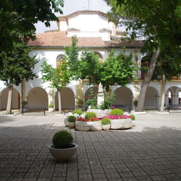 Santuario de la Virgen de Cortes en Alcaraz Turismo | El Origen del Vino