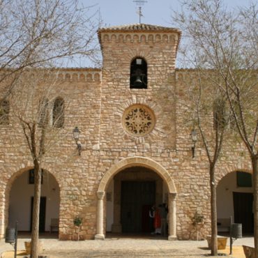 Ermita Cristo Villajos en Campo de Criptana | Ruta del Vino de la Mancha