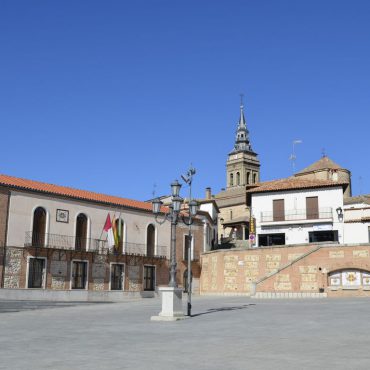 Plaza Mayor de Mentrida | El Origen del Vino