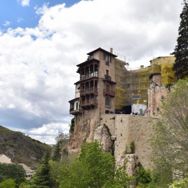 Casas Colgadas en Cuenca | El Origen del Vino
