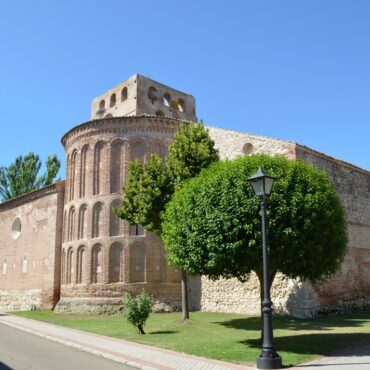 Iglesia de San Andres en Olmedo | Ruta del Vino de Rueda