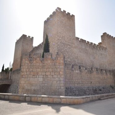Castillo de Encinas de Esgueva Turismo | Enoturismo Ribera del Duero